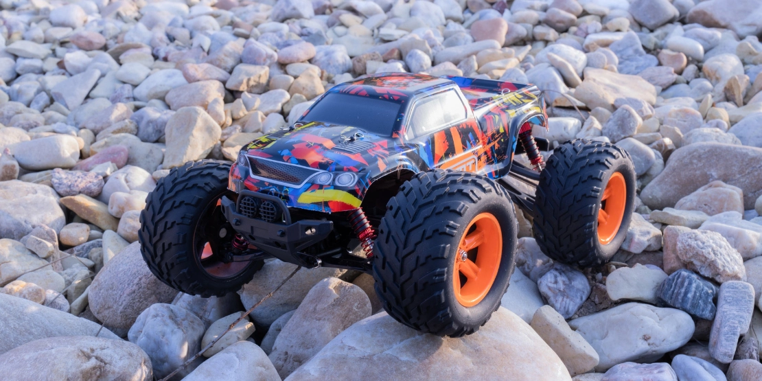 Recenze RC auta RMT Dominator Monster